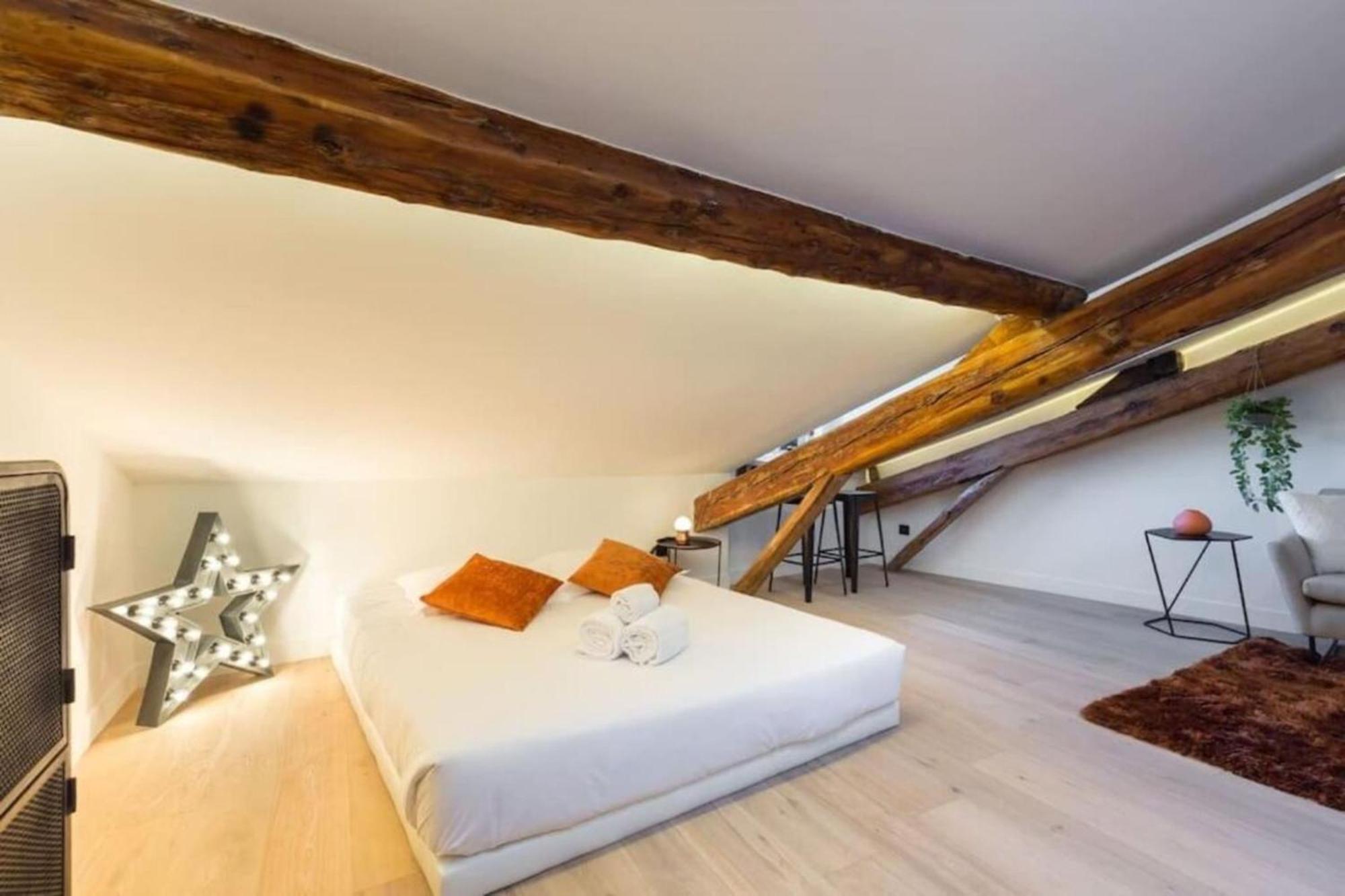 Massena 44 - Stunning On Massena Square Apartment Nizza